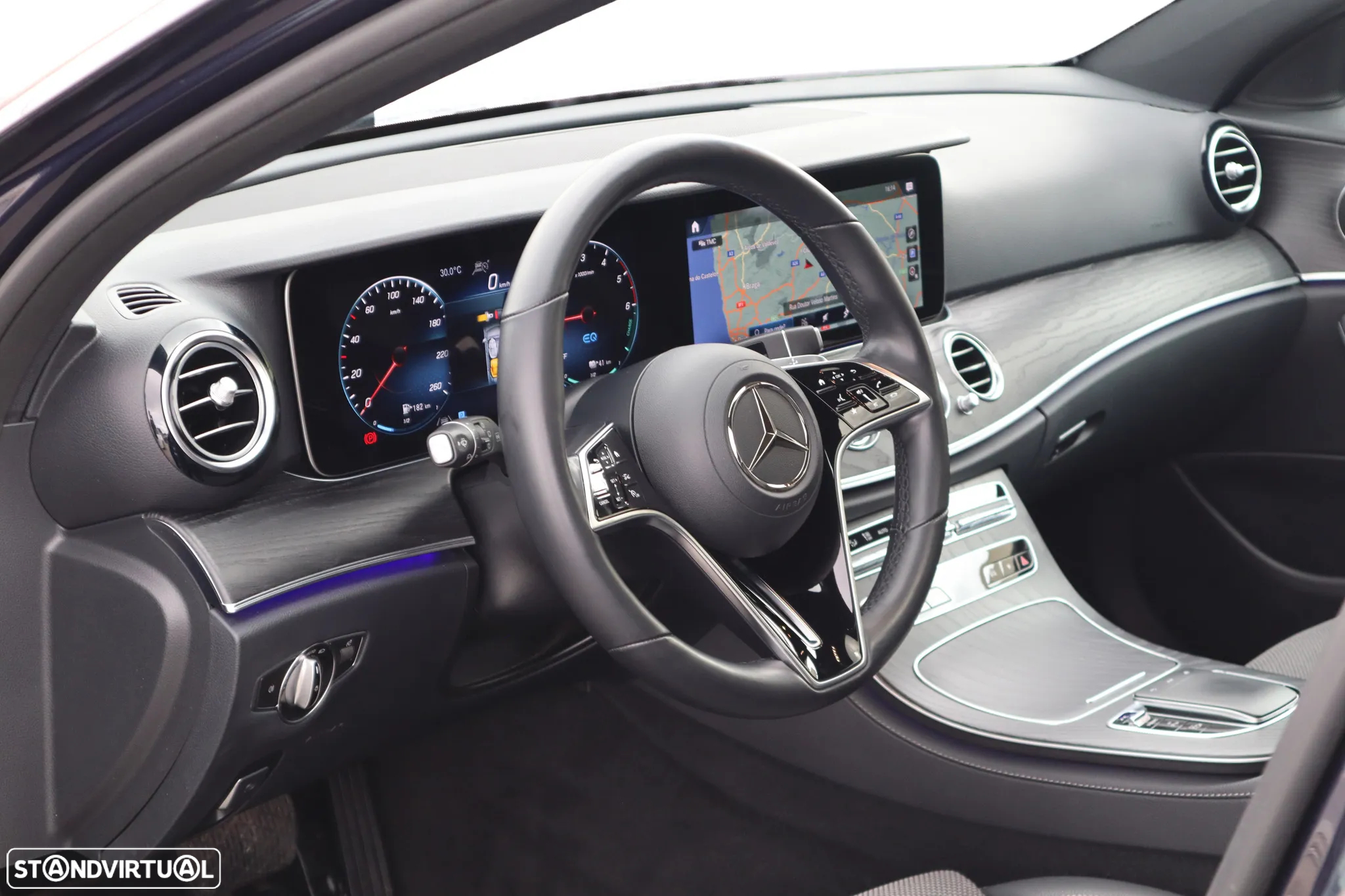 Mercedes-Benz E 300 de Avantgarde - 20