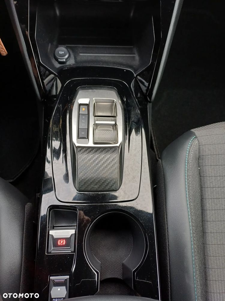 Peugeot 2008 1.2 PureTech Allure Pack S&S EAT8 - 19