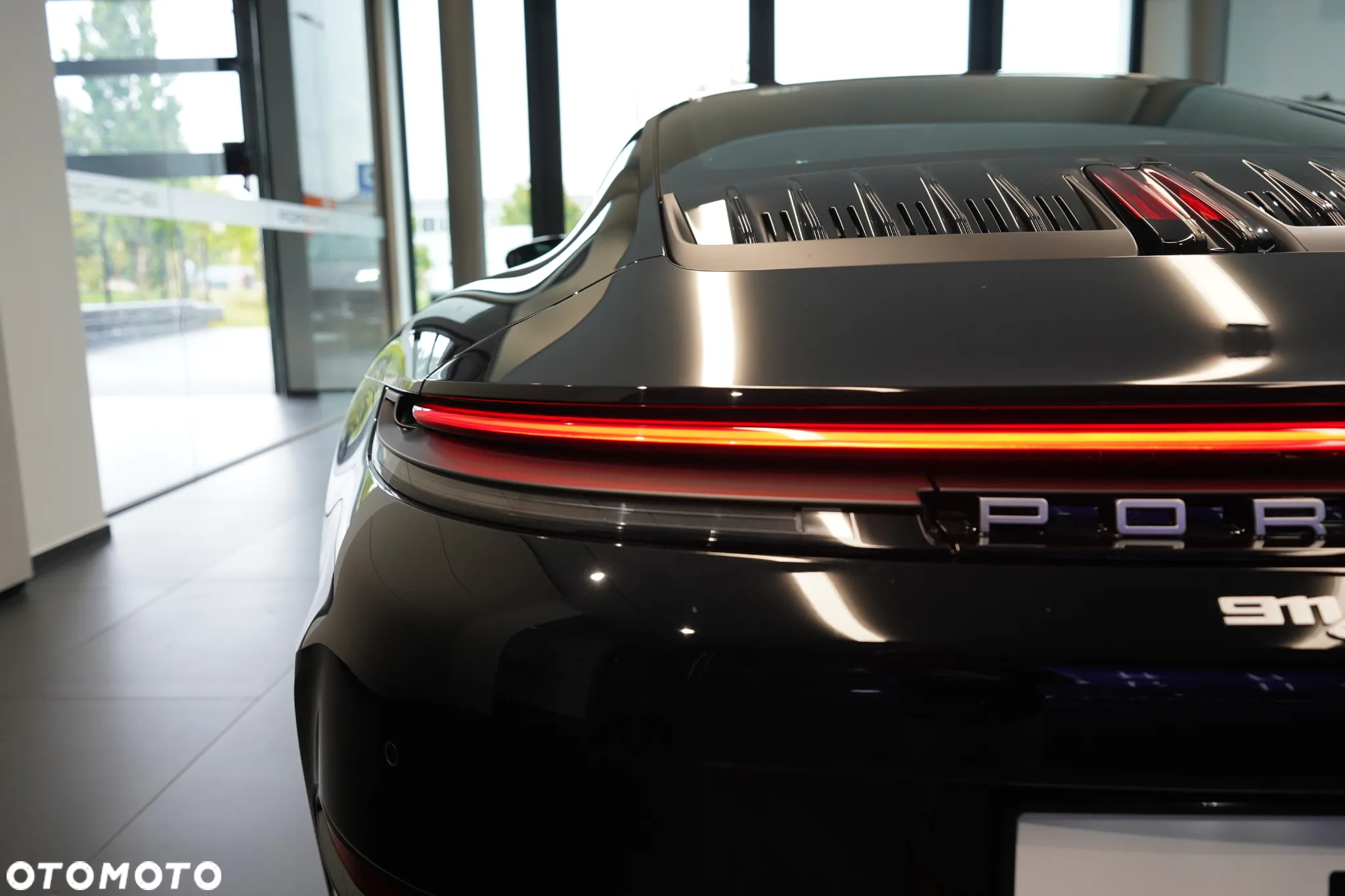 Porsche 911 Carrera S - 31