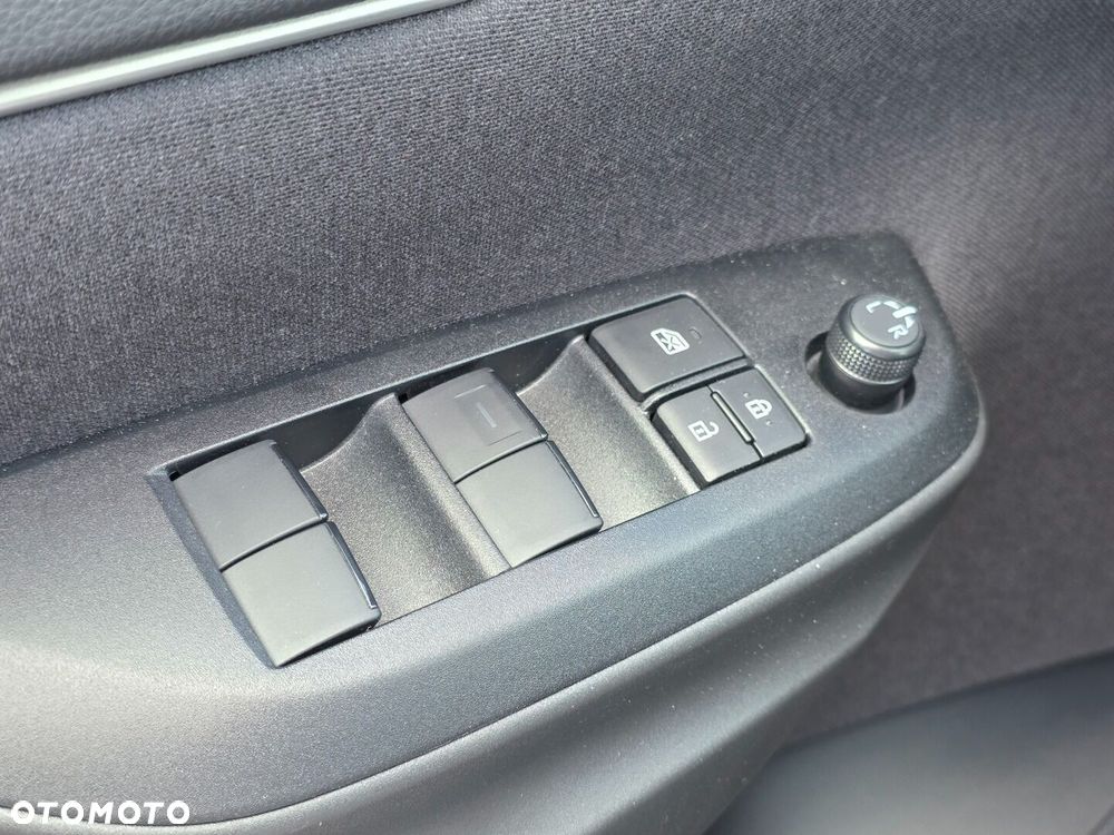 Toyota Yaris Hybrid 1.5 Style - 17