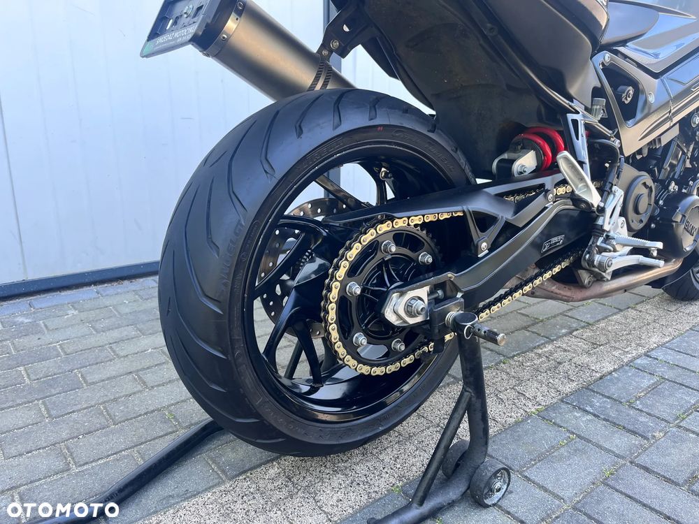 BMW F - 20