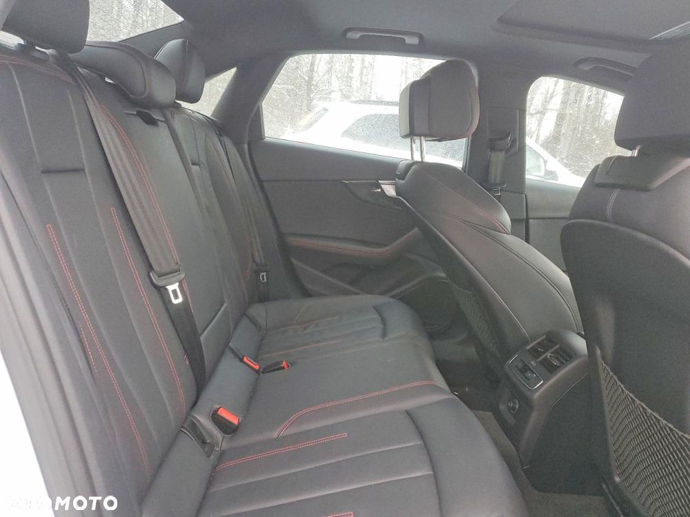 Audi A4 Limousine - 8