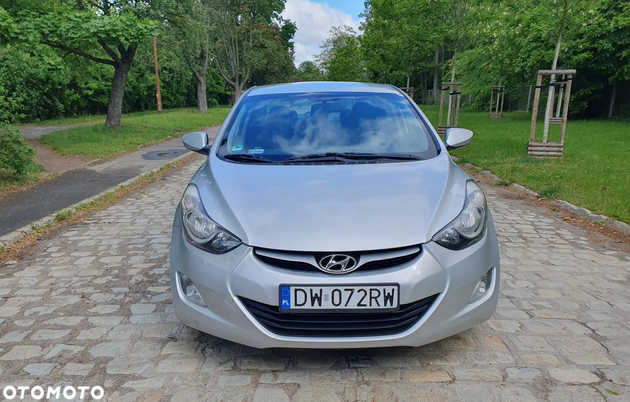 Hyundai Elantra 1.6 Classic + - 2