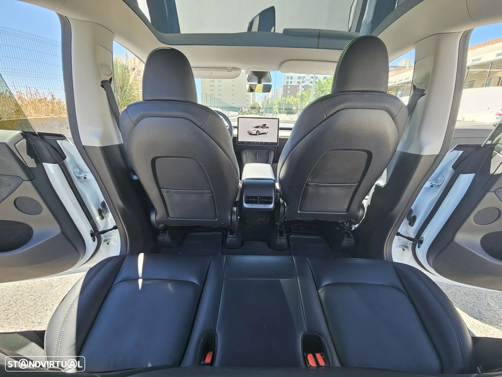 Tesla Model Y Tração Traseira - 36