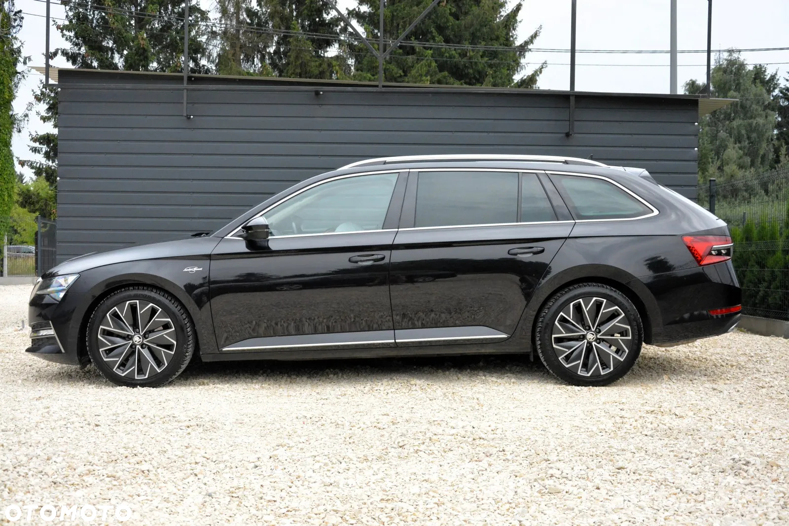 Skoda Superb 2.0 TDI SCR L&K DSG - 4