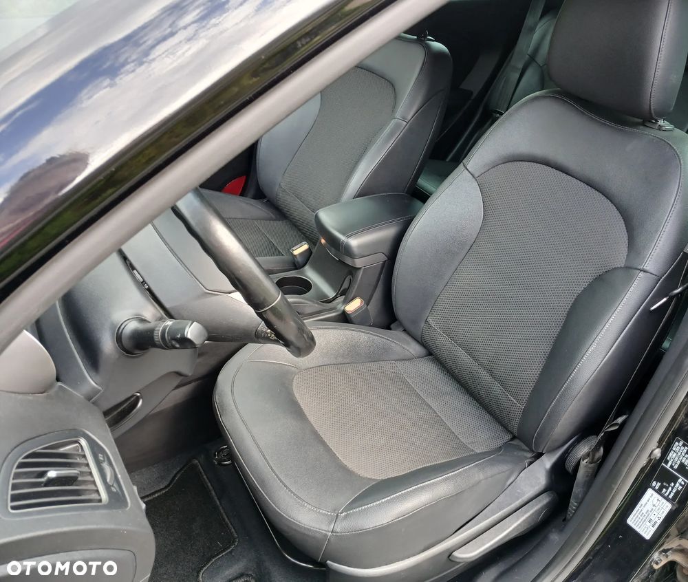 Hyundai ix35 - 16
