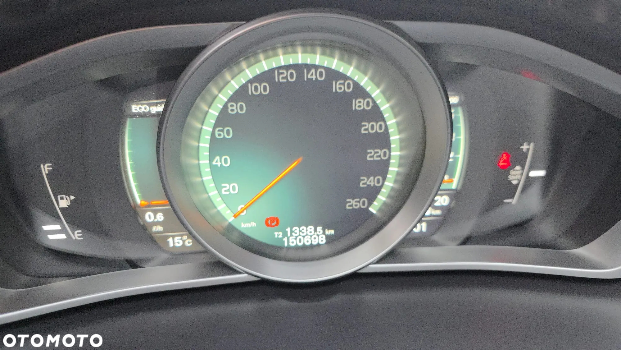 Volvo V40 Cross Country D2 Drive-E Momentum - 9