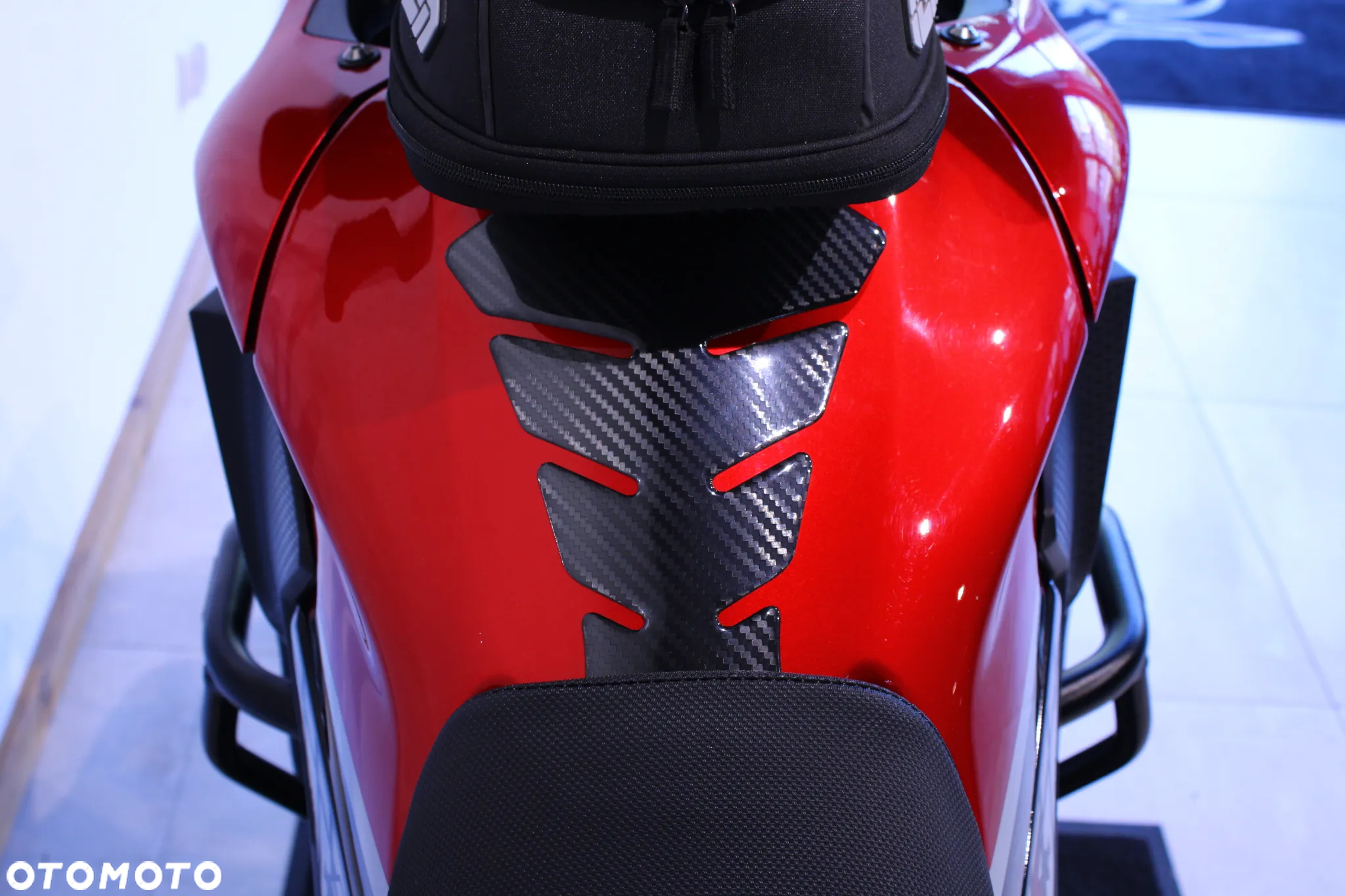 Honda CB - 11