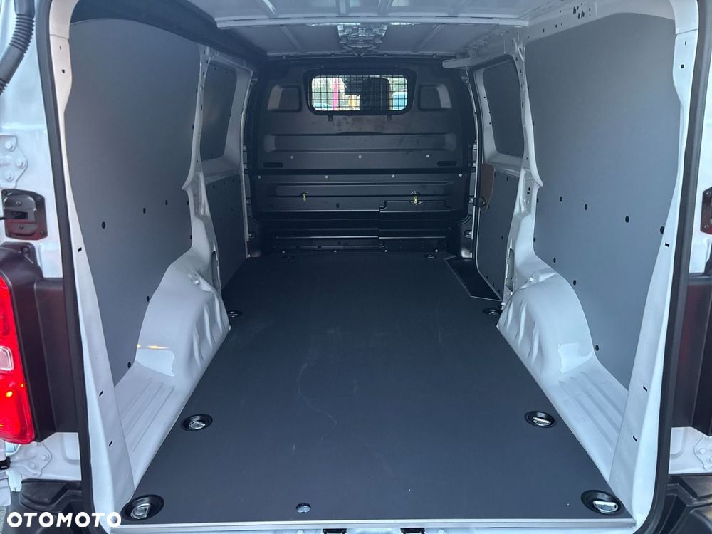 Toyota PROACE - 16