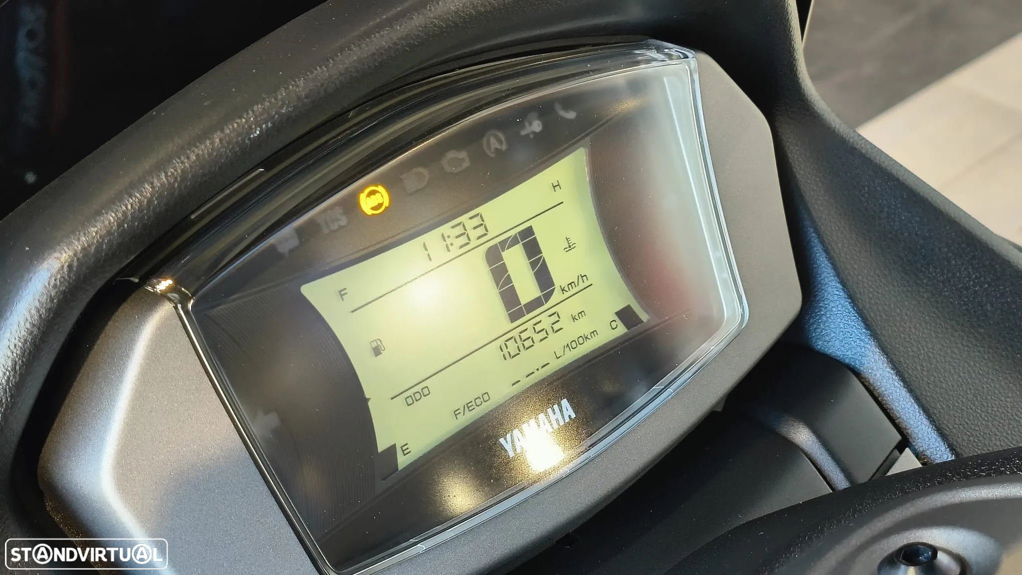 Yamaha NMAX - 10