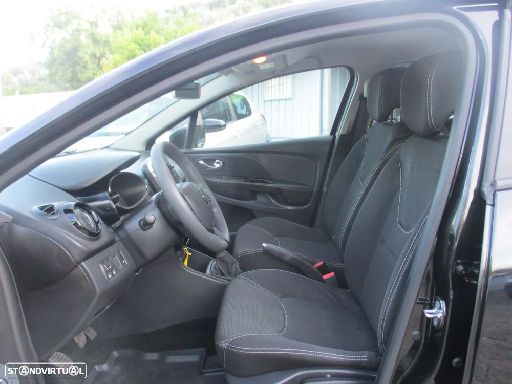 Renault Clio - 15