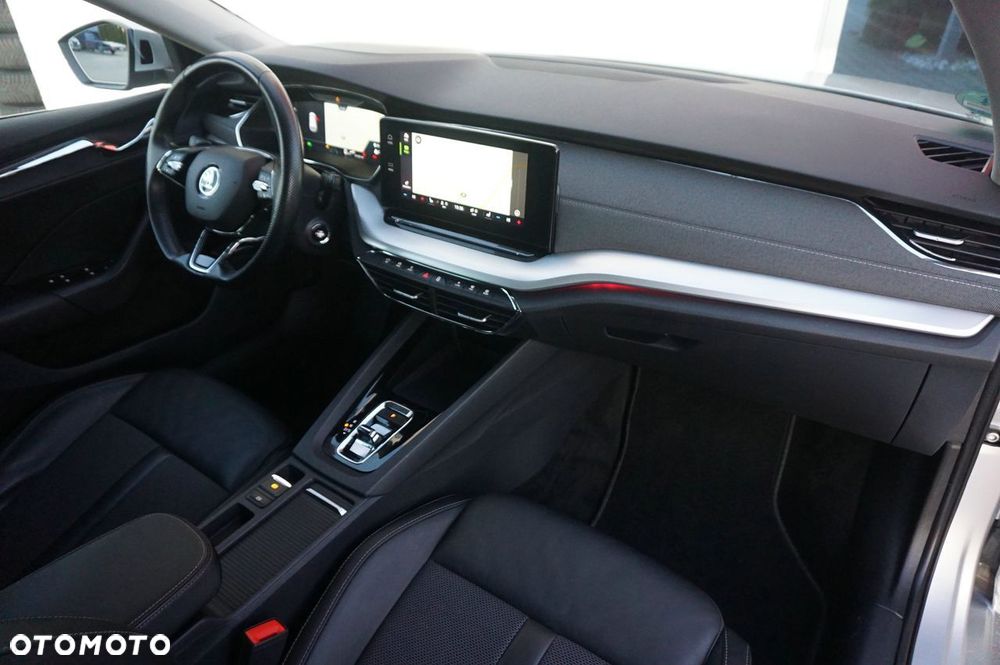 Skoda Octavia 2.0 TDI DSG Exclusive Plus - 6