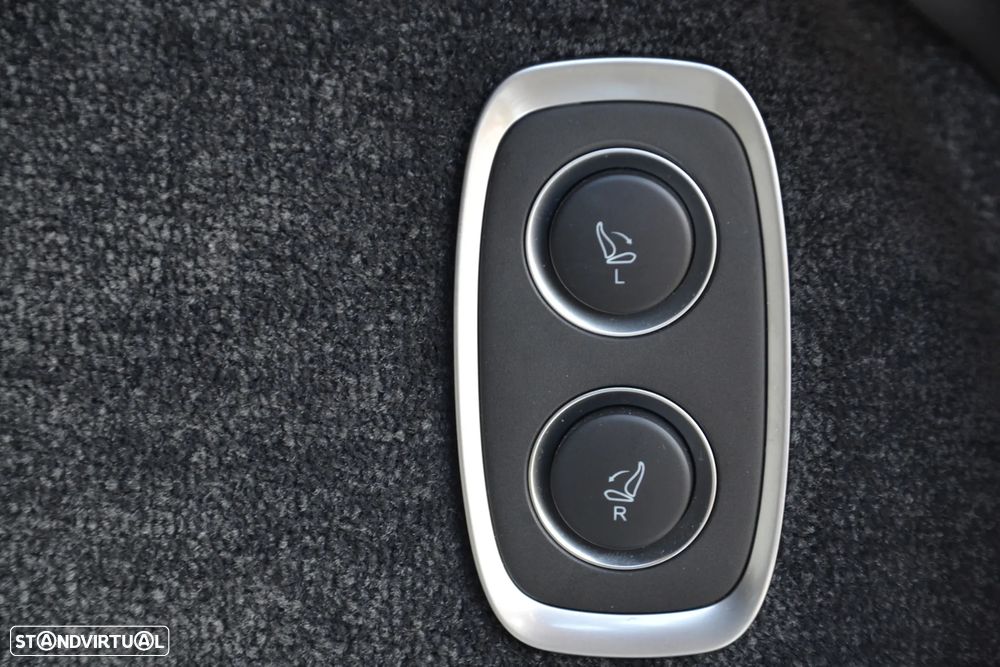 Aston Martin DBX 707 - 57