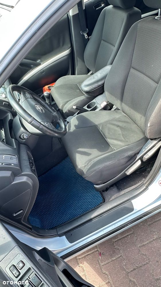 Toyota Corolla Verso 2.0 D-4D Prestige 7os - 10