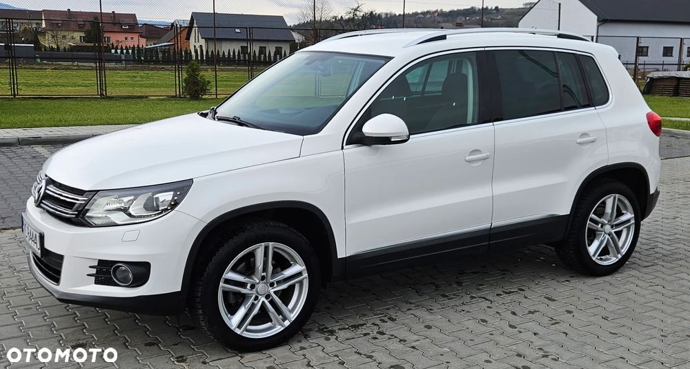 Volkswagen Tiguan 2.0 TDI DPF 4Motion BlueMotion Technology DSG Lounge Sport & Style - 2
