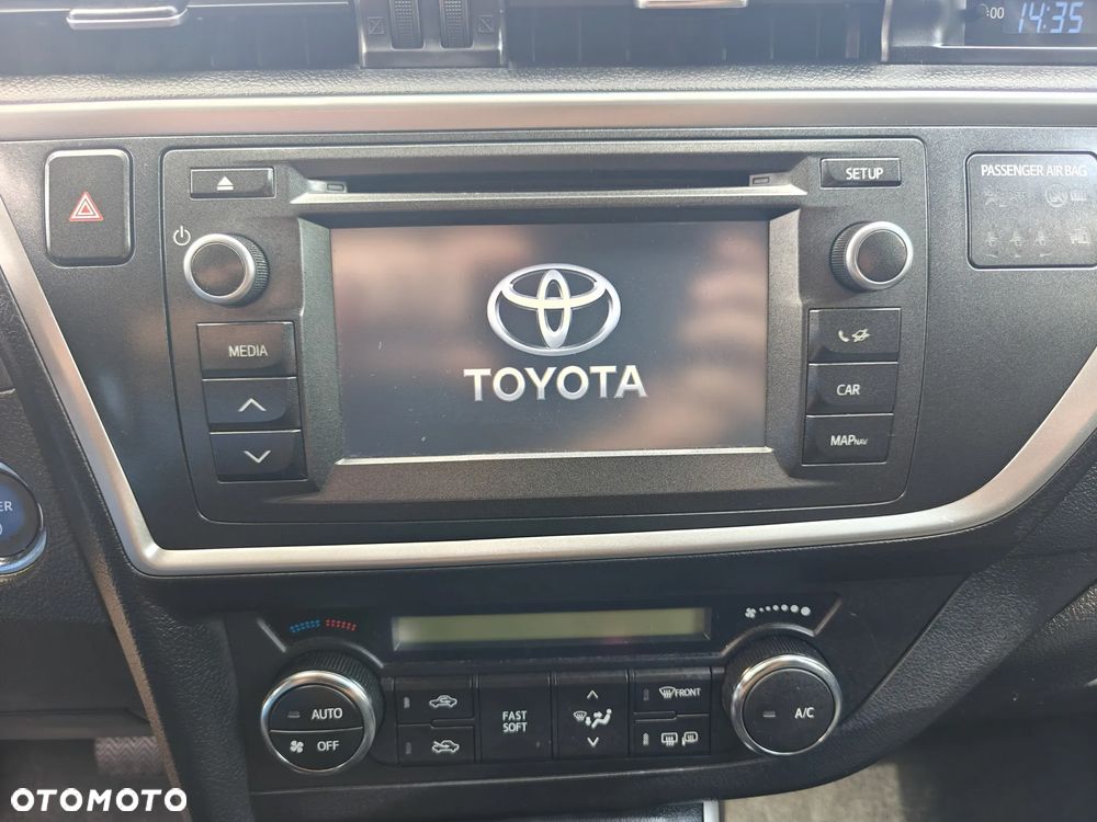 Toyota Auris - 27