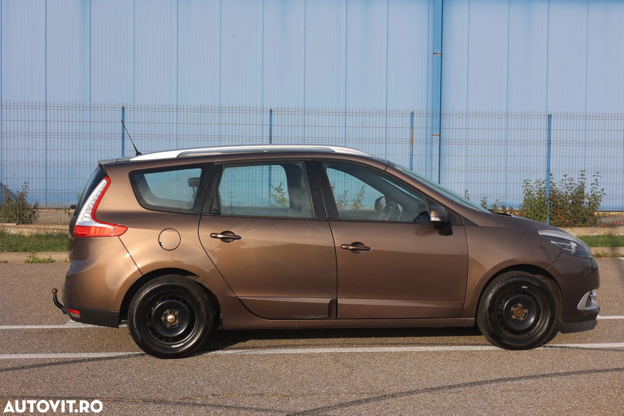 Renault Grand Scenic ENERGY TCe 115 S&S Authentique - 9