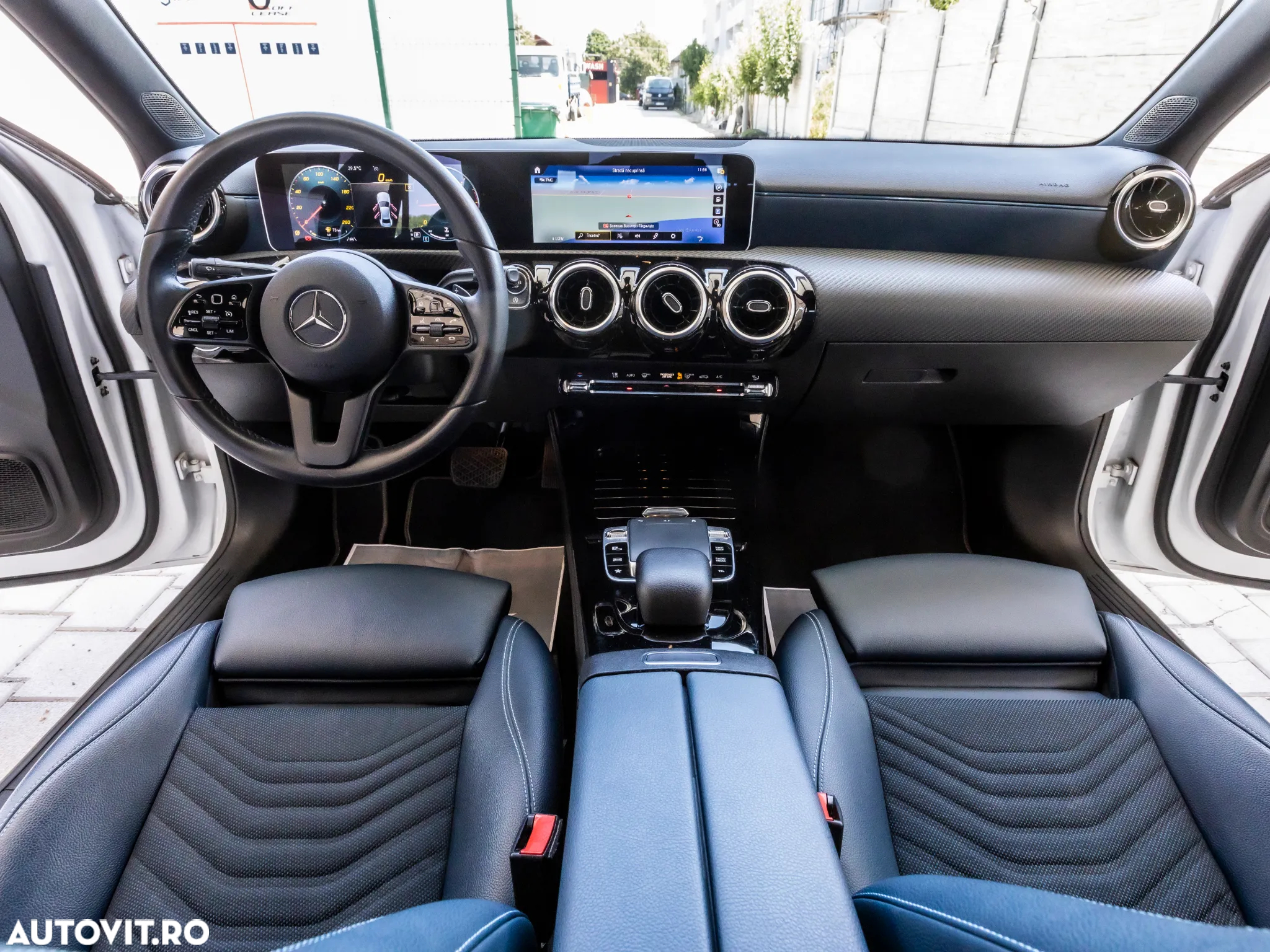 Mercedes-Benz A 180 d 7G-DCT - 16