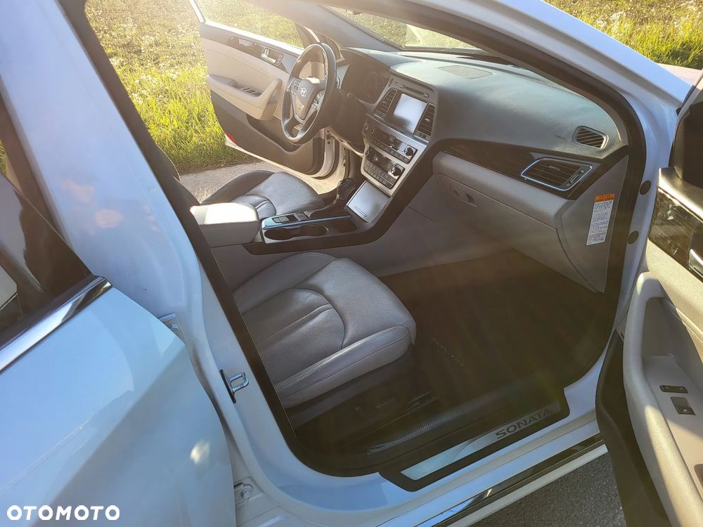 Hyundai Sonata - 14
