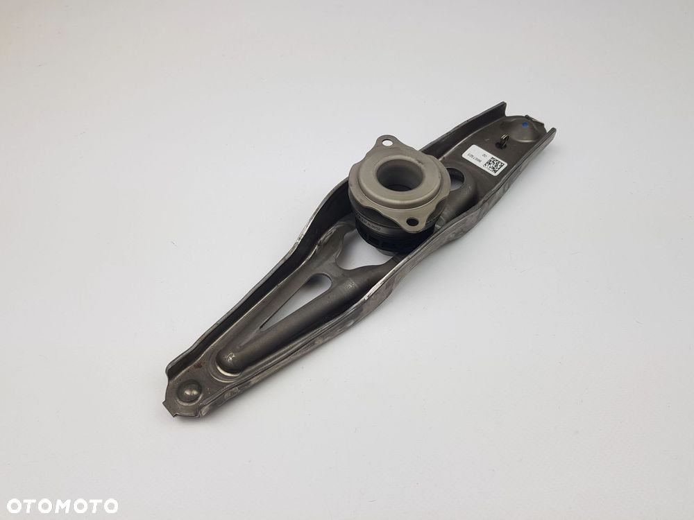 NOWA ORYGINALNA Dźwignia Łapa Wspornik sprzęgła BMW F40 F44 8657323 - 1