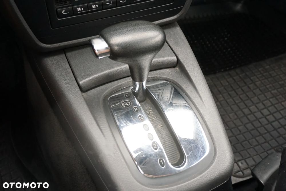 Volkswagen Passat 1.9 TDI Basis - 28