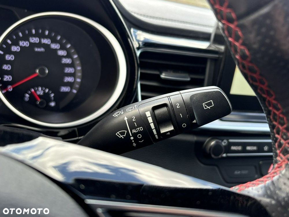 Kia ProCeed 1.6 T-GDI GT - 28