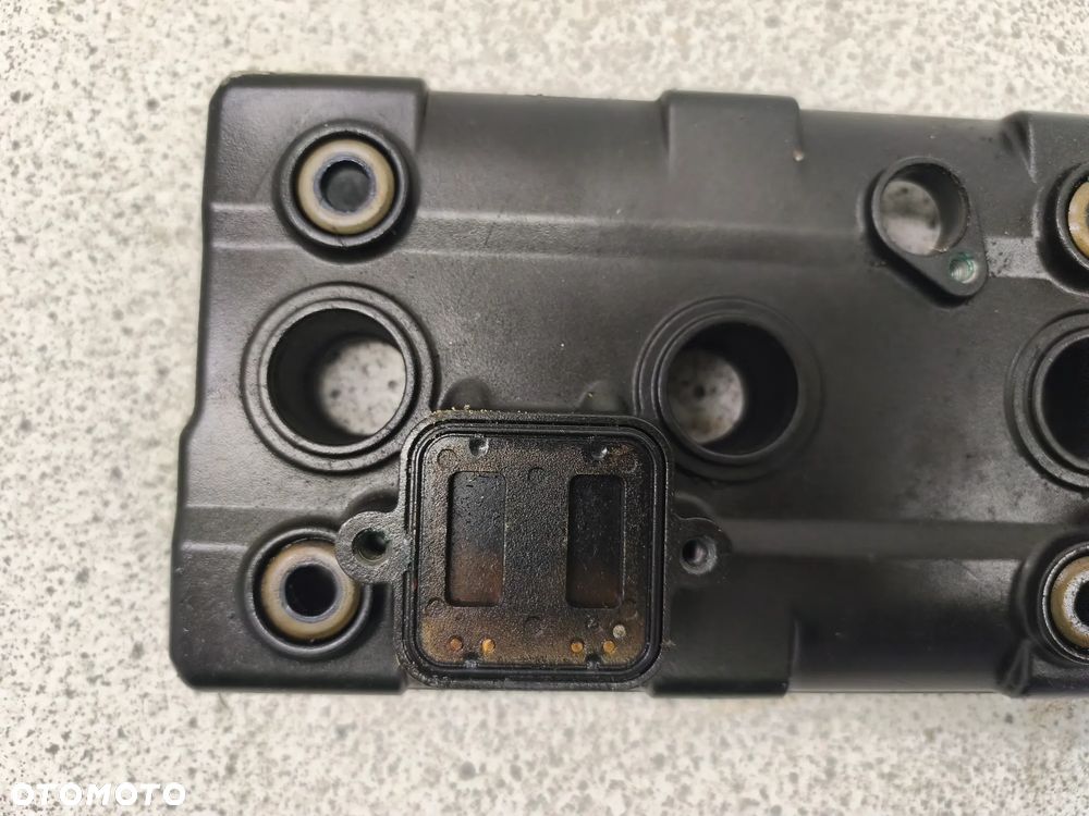 Dekiel silnika, pokrywa zaworów Yamaha R1 R22 09- - 11