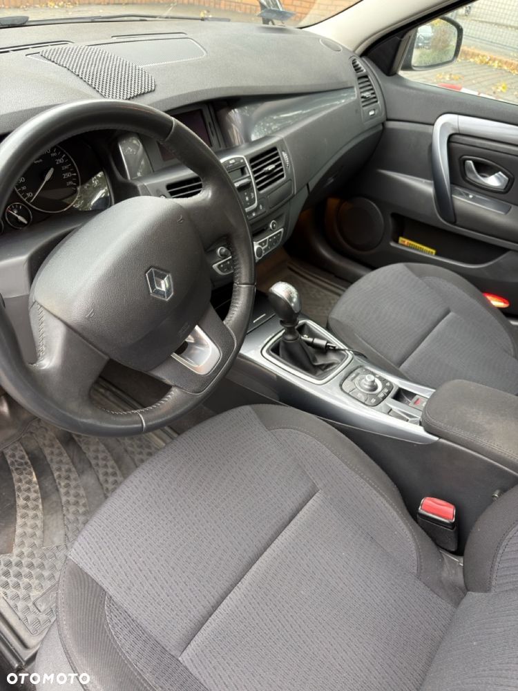Renault Laguna 2.0 dCi Tech Run - 17