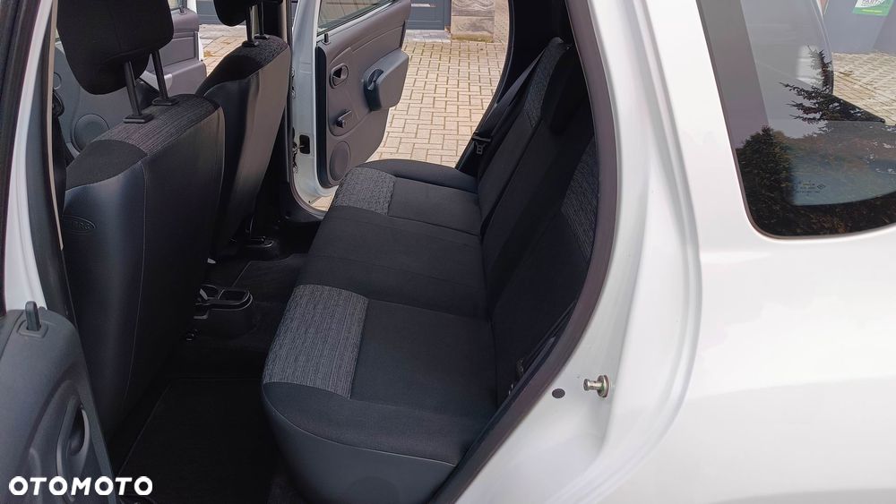 Dacia Duster 1.6 16V 4x2 - 16