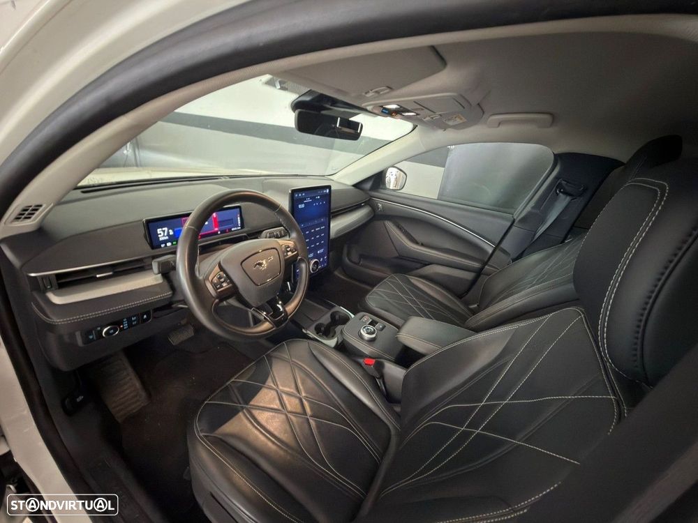 Ford Mustang Mach-E 75.7 kWh Base - 7