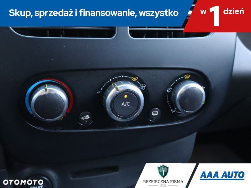 Renault Clio - 18