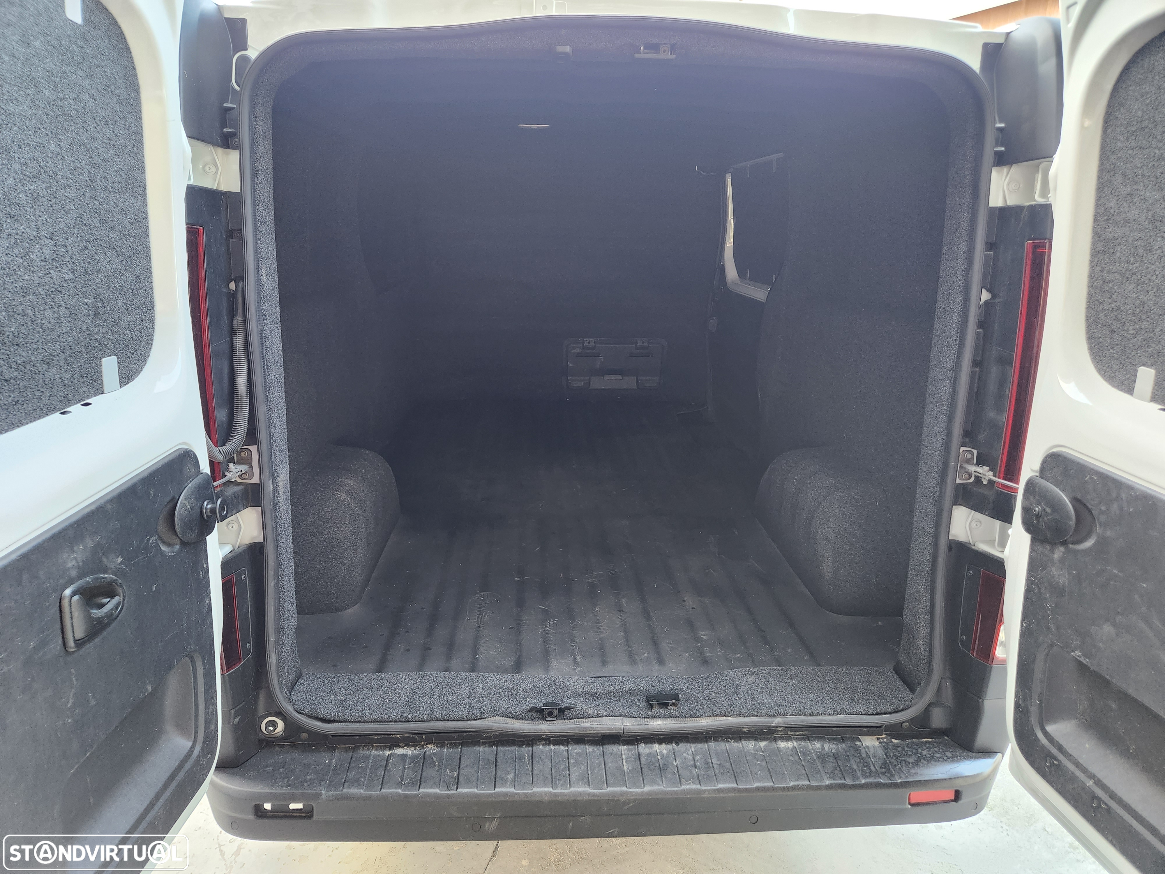 Renault TRAFIC - 23