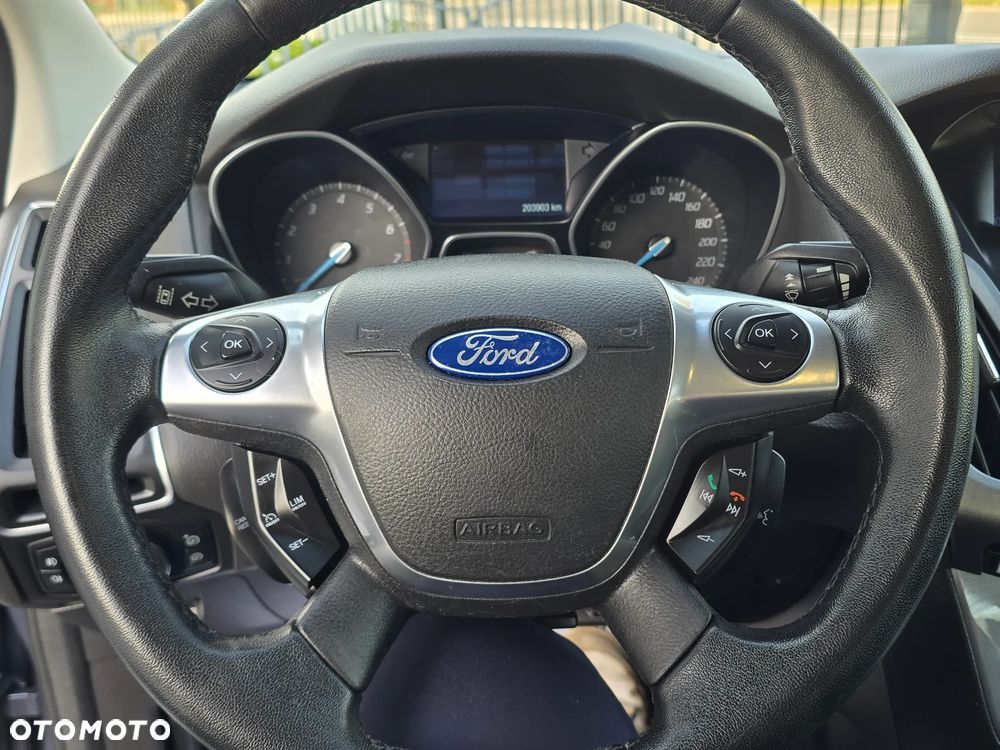 Ford Focus 1.6 EcoBoost Titanium - 30