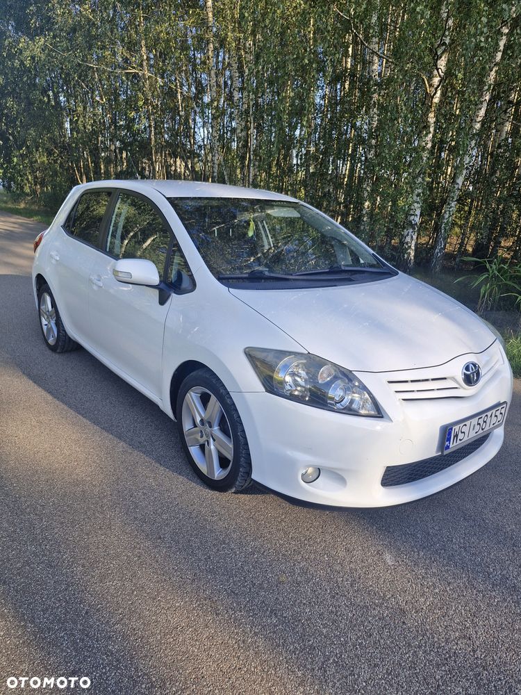 Toyota Auris - 2