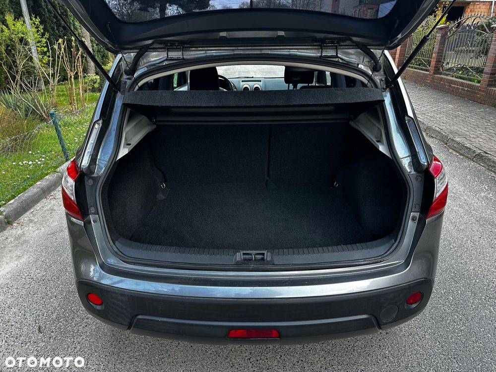 Nissan Qashqai 2.0 dCi DPF I-Way - 10