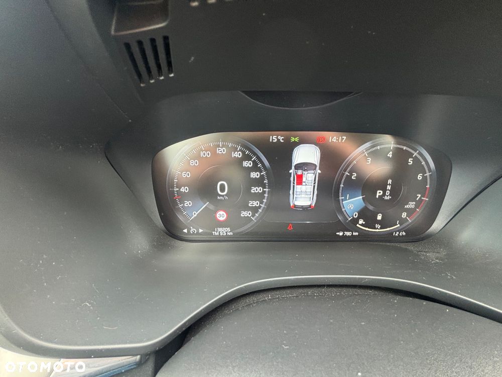 Volvo XC 60 B4 B Momentum - 19
