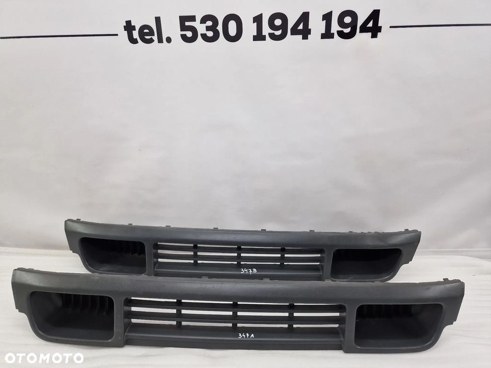 VW T5 7H0 03- KRATKA ŚRODKOWA ZDERZAKA PRZEDNIEGO PRZÓD , NR 7H0807719 , NR AUKCJI KR347 - 1