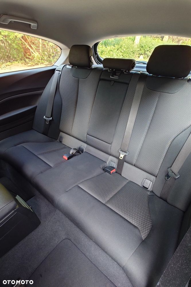 BMW Seria 1 118i Advantage - 12