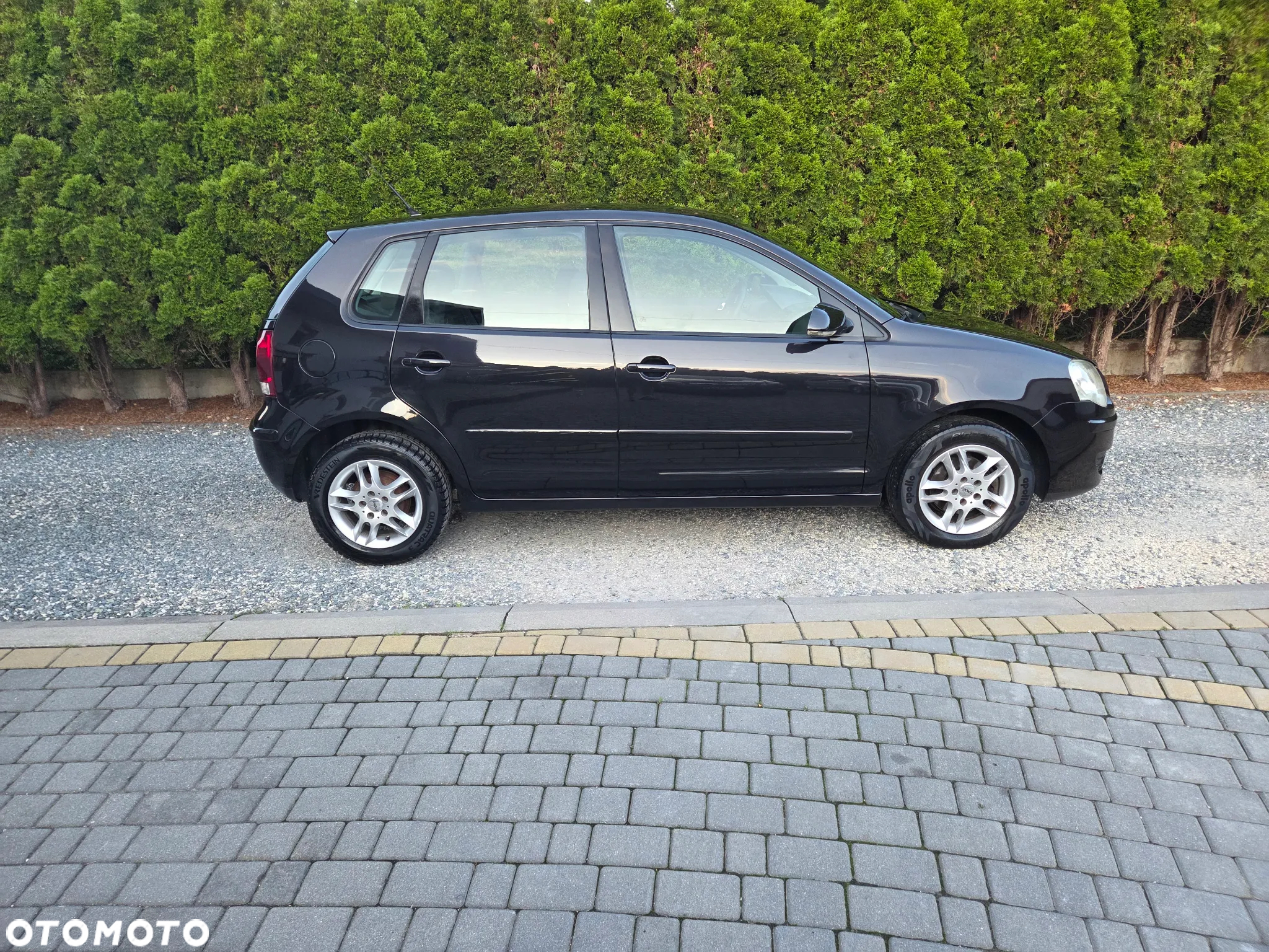 Volkswagen Polo 1.4 16V Comfortline - 23