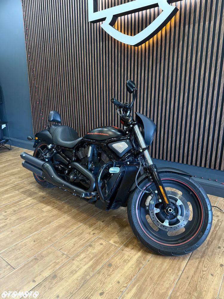 Harley-Davidson V-Rod Night Rod - 2