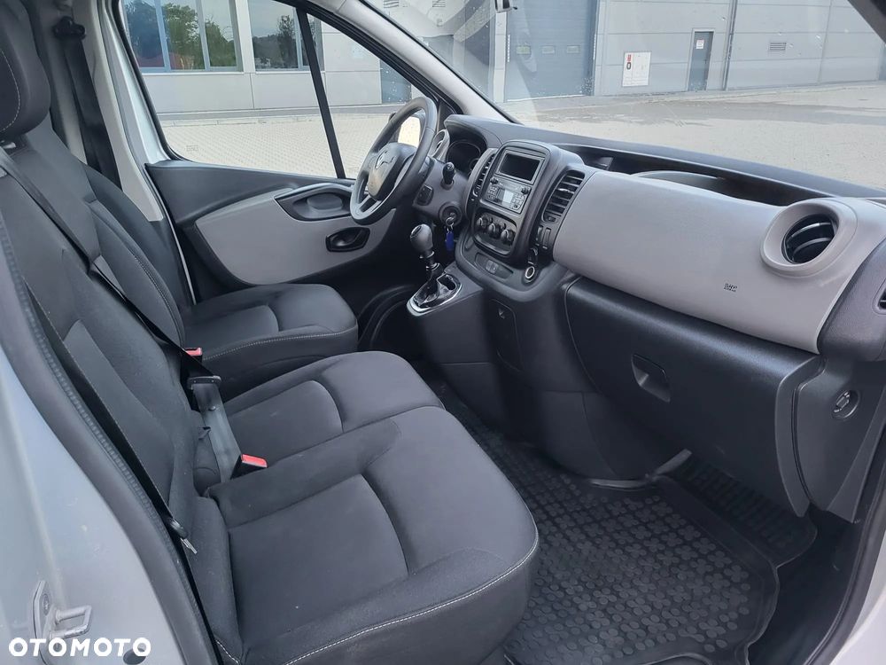 Renault Trafic - 8