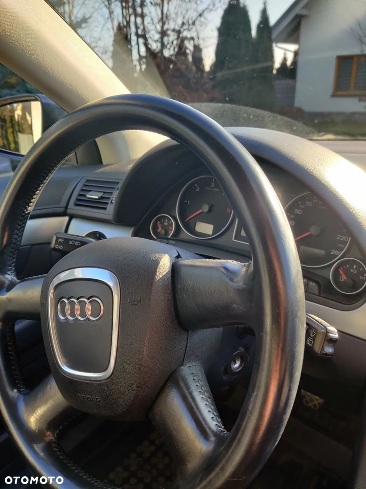 Audi A4 Avant 2.0 TDI - 13