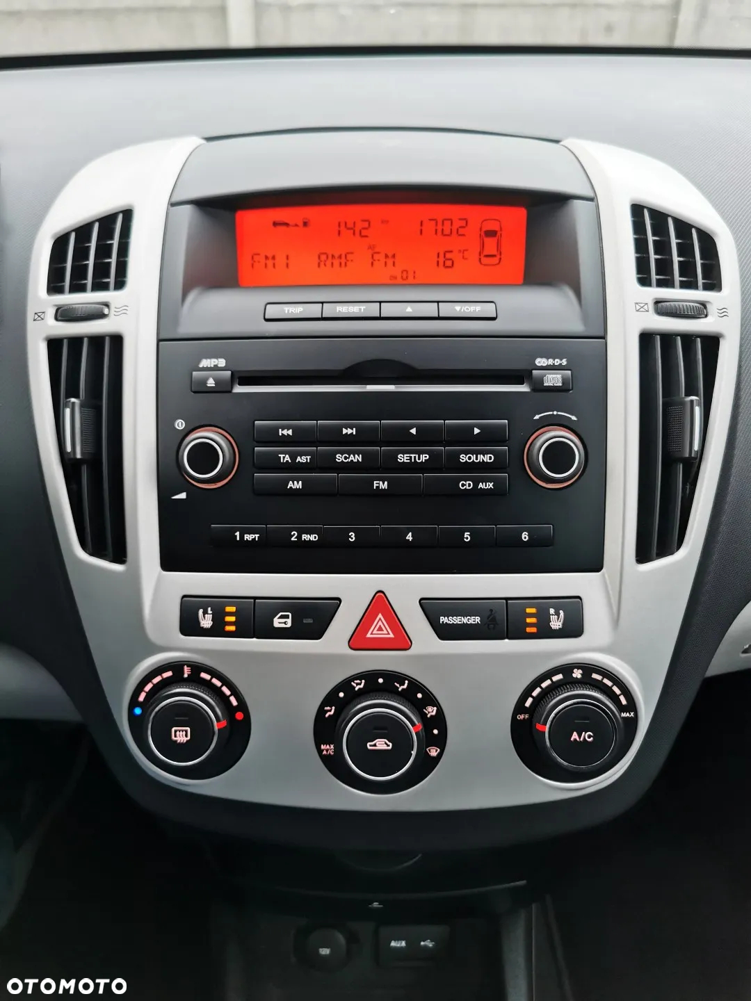 Kia Ceed - 19