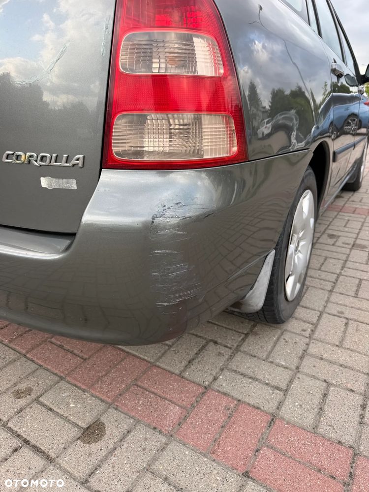 Toyota Corolla - 10