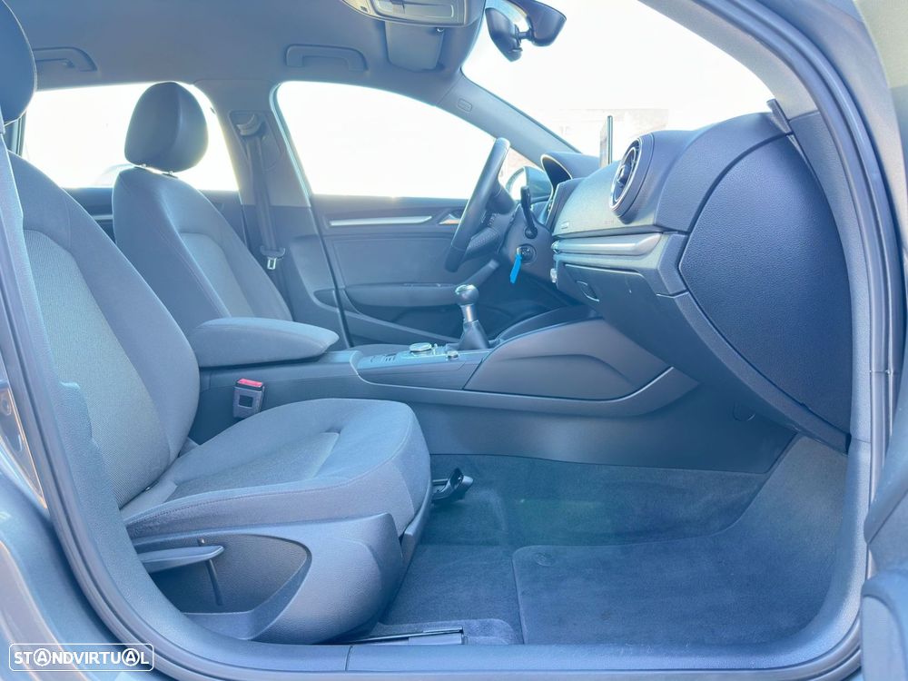 Audi A3 Sportback 30 TDI - 9