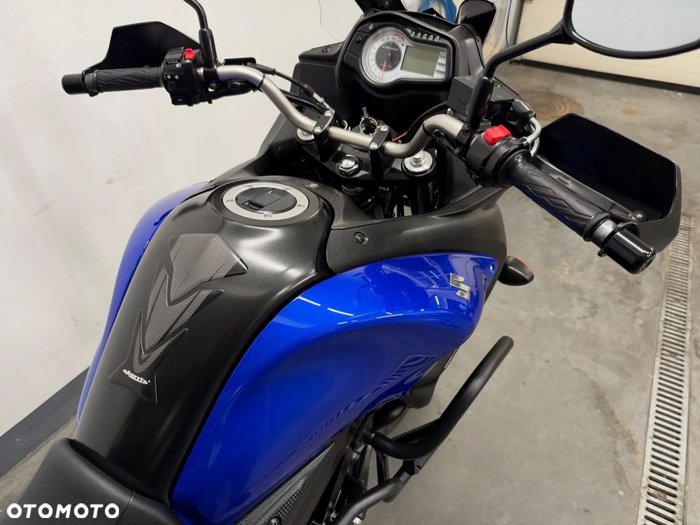 Suzuki V-STROM - 29