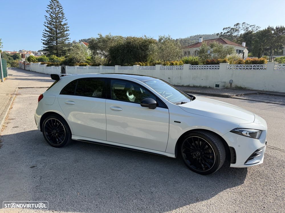 Mercedes-Benz A 250 e AMG Line - 4