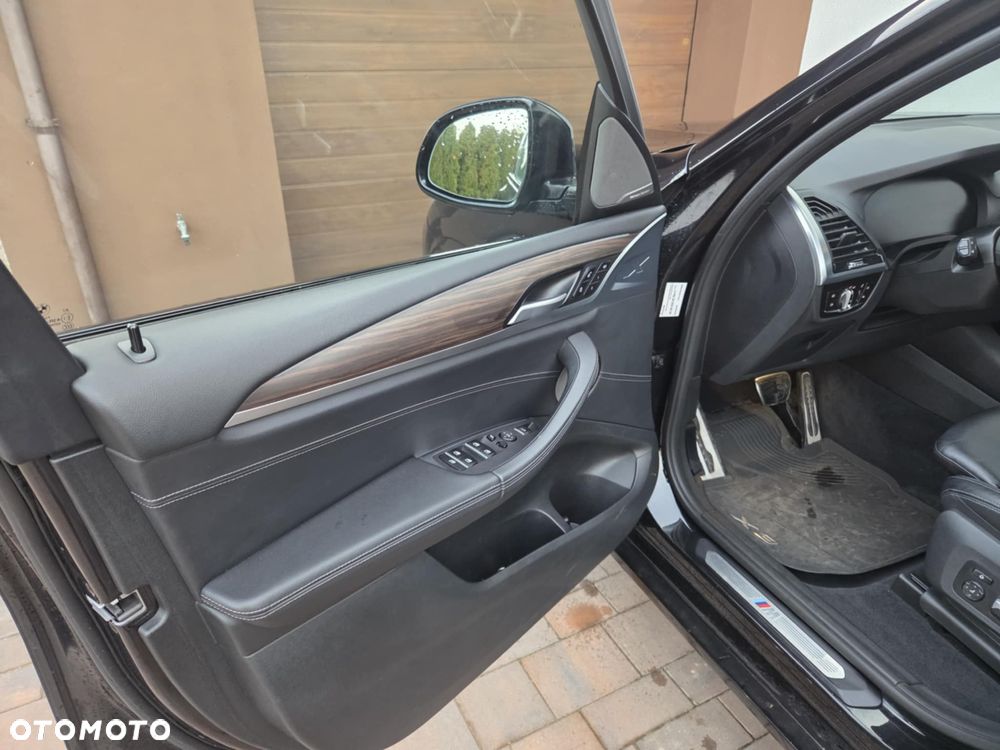 BMW X3 xDrive20d - 14