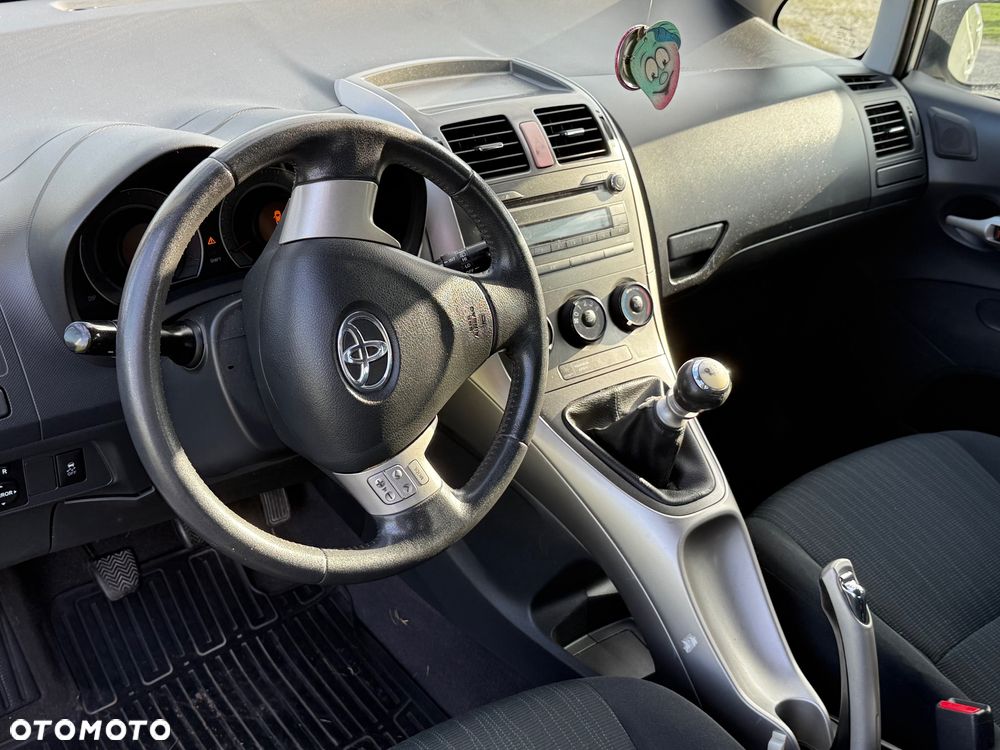 Toyota Auris 2.0 D-4D Luna - 6