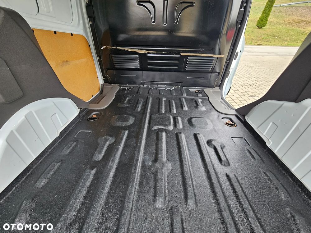 Ford Transit Connect - 29